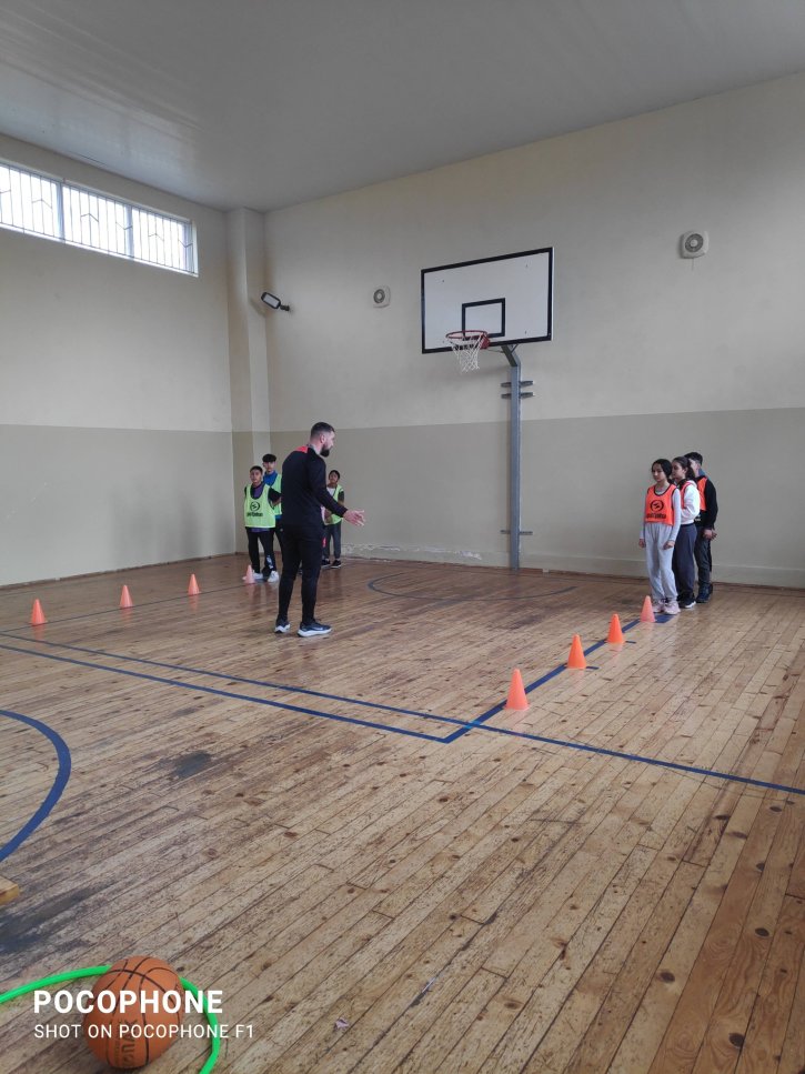 Открит урок на тема „Смятам и спортувам“