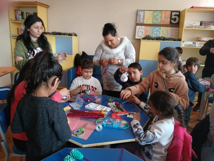 Коледна работилница с ученици и родители