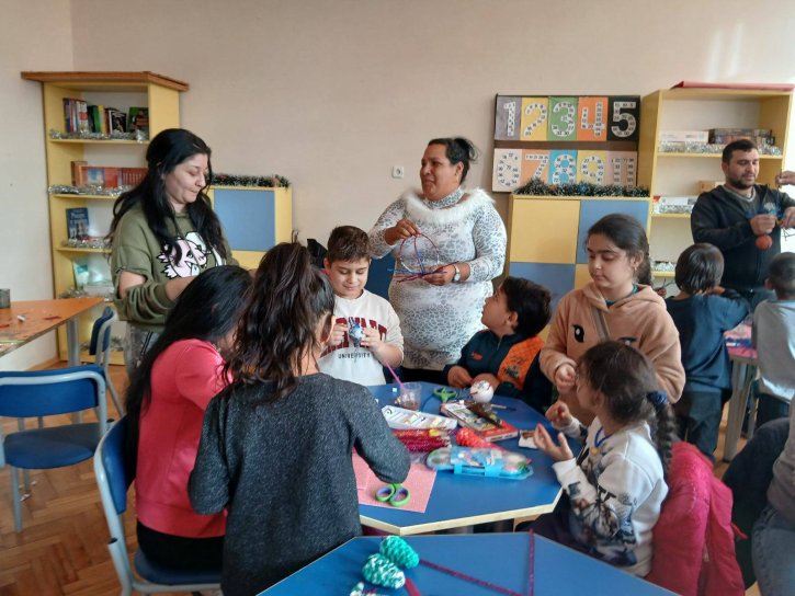 Коледна работилница с ученици и родители