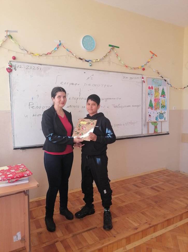 Подаръци за петокласниците от кампанията 