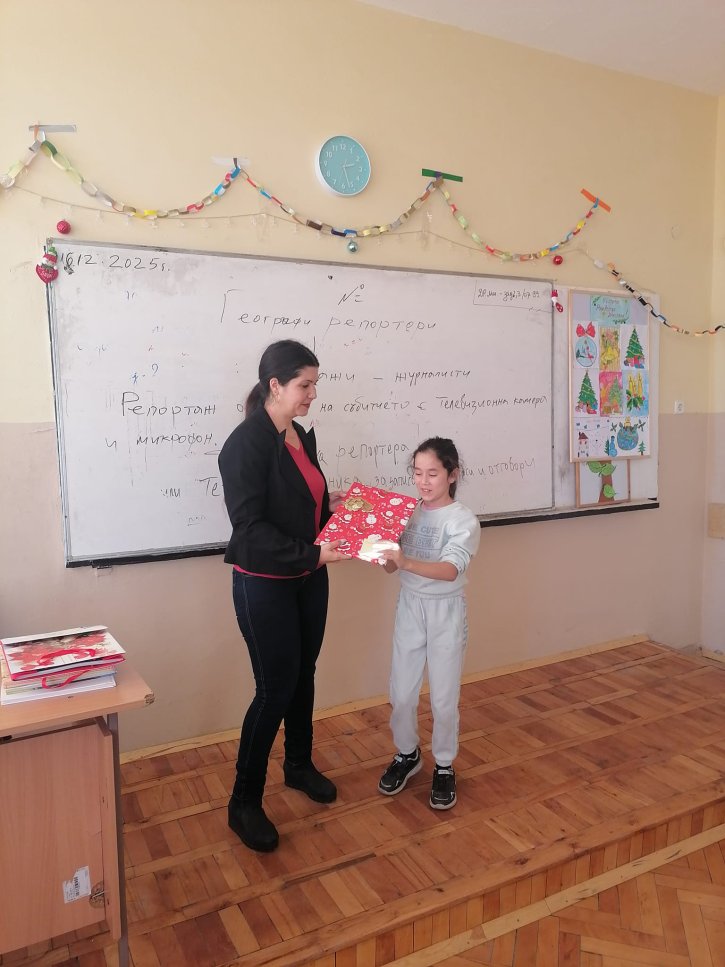 Подаръци за петокласниците от кампанията 