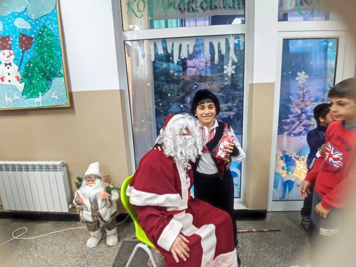 Коледно тържество в начален етап