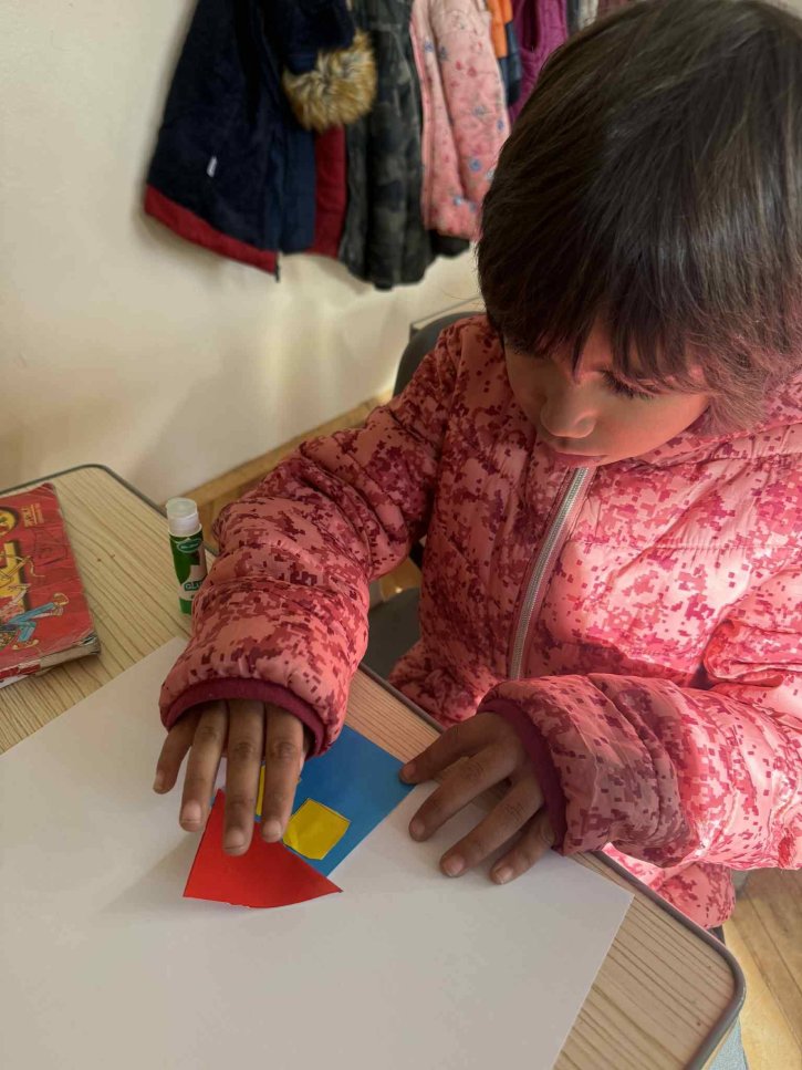 Апликации с геометрични фигури в група ЦДО – 1. и 2. класа