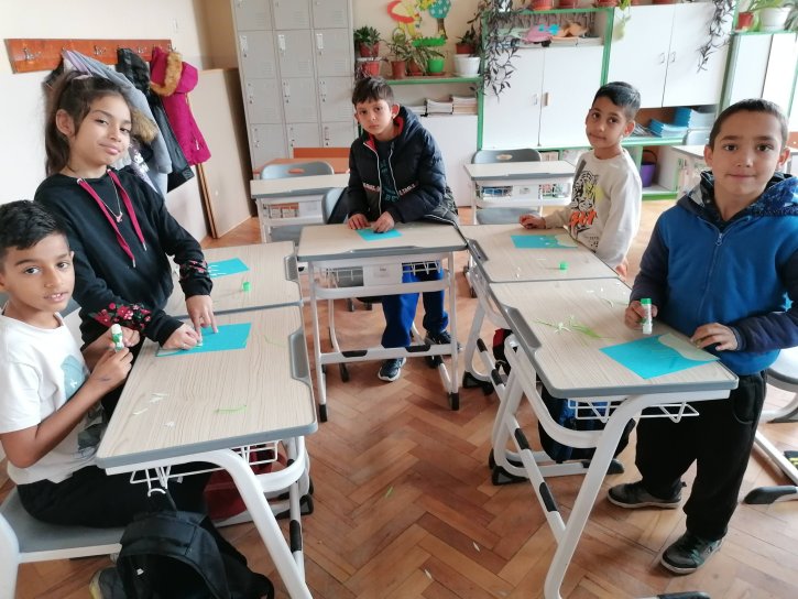 Кокичетата цъфнаха във втори клас!