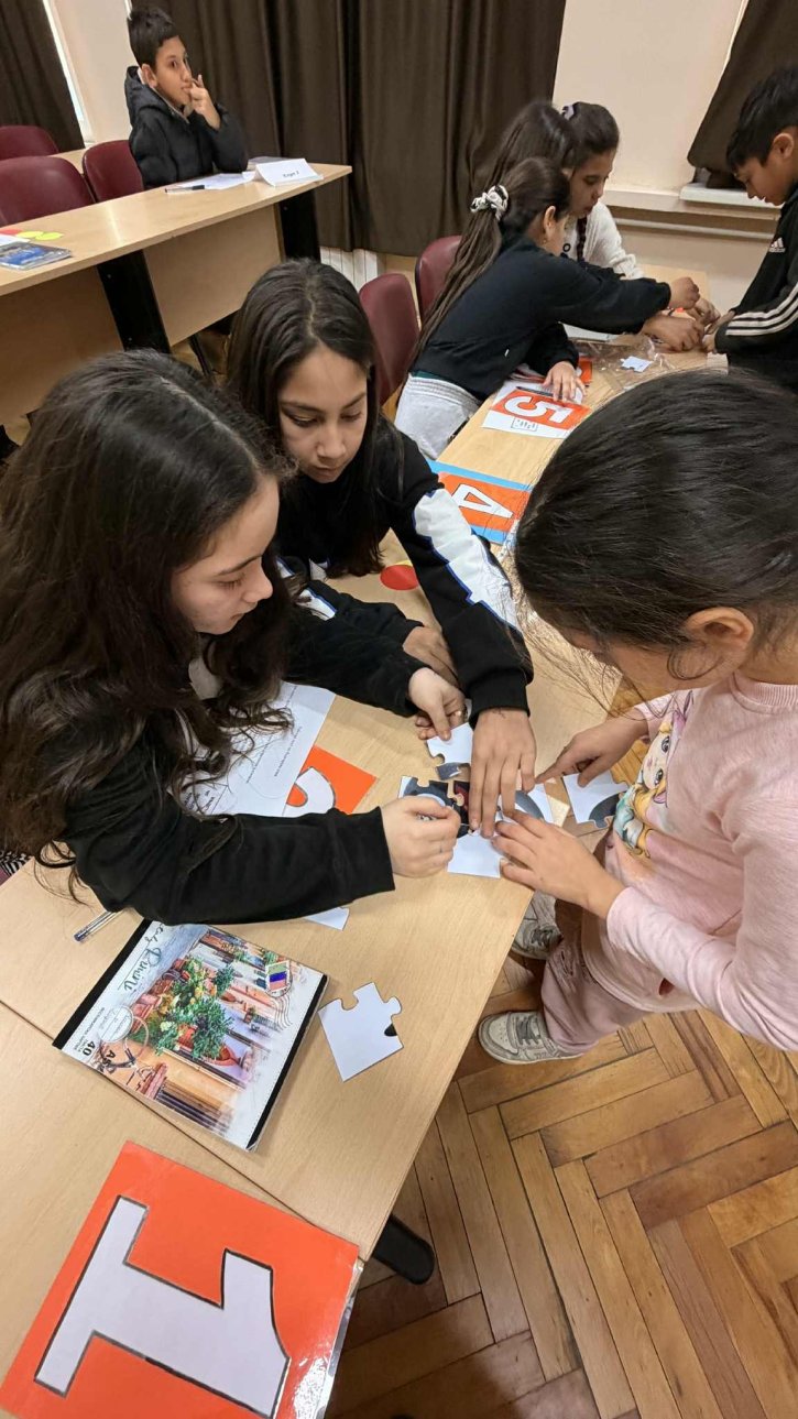 Мултидисциплинарен открит урок на тема „Приказка за десетичната запетая“