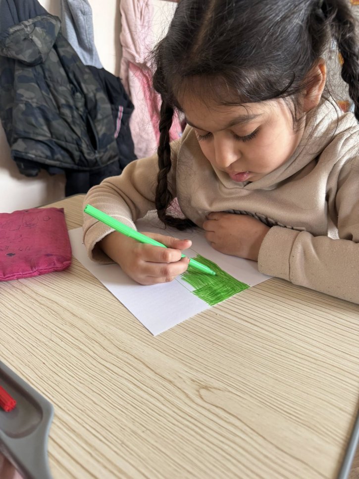 Проекти на учениците от ЦДО 1. и 2. клас за живота и делото на Васил Левски.