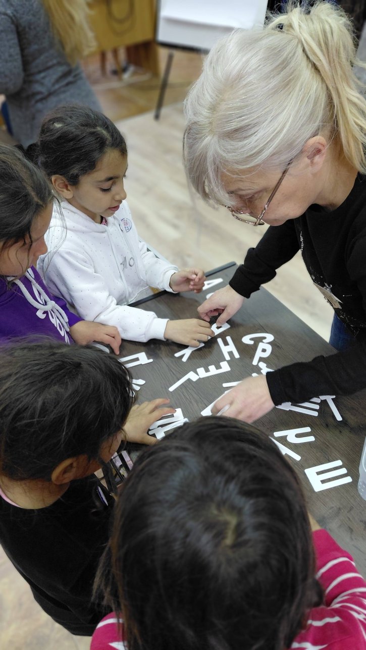 Празник на буквите и първо посещение в Градска библиотека „Пеньо Пенев“.