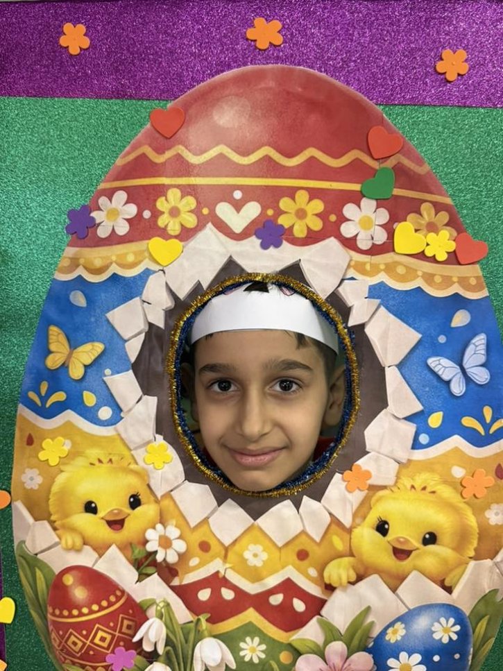 Ученици и родители се включиха в нашата великденска творческа работилничка.