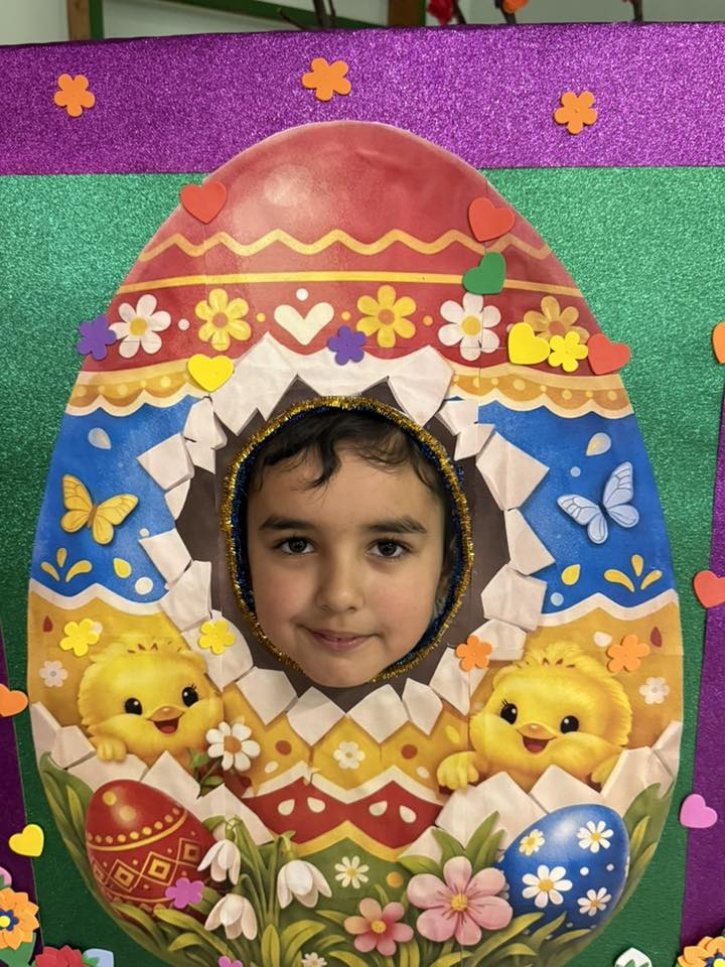Ученици и родители се включиха в нашата великденска творческа работилничка.