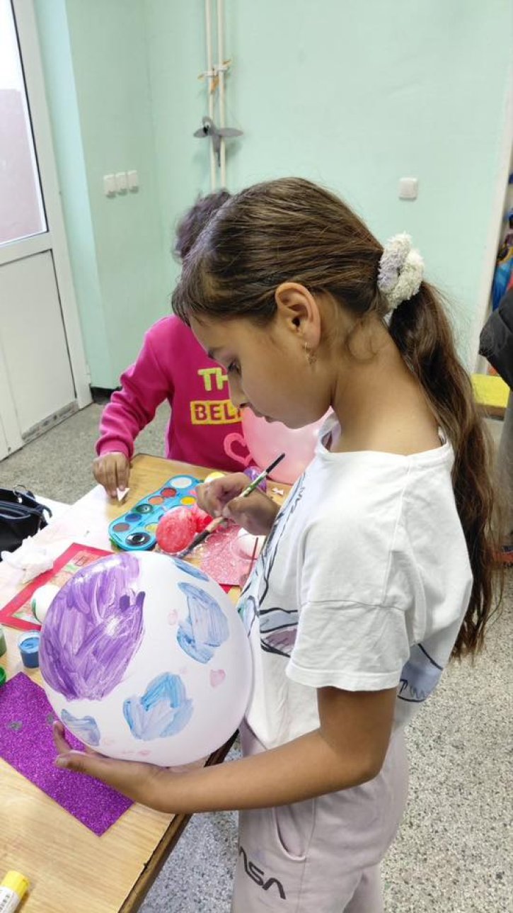 Ученици и родители се включиха в нашата великденска творческа работилничка.