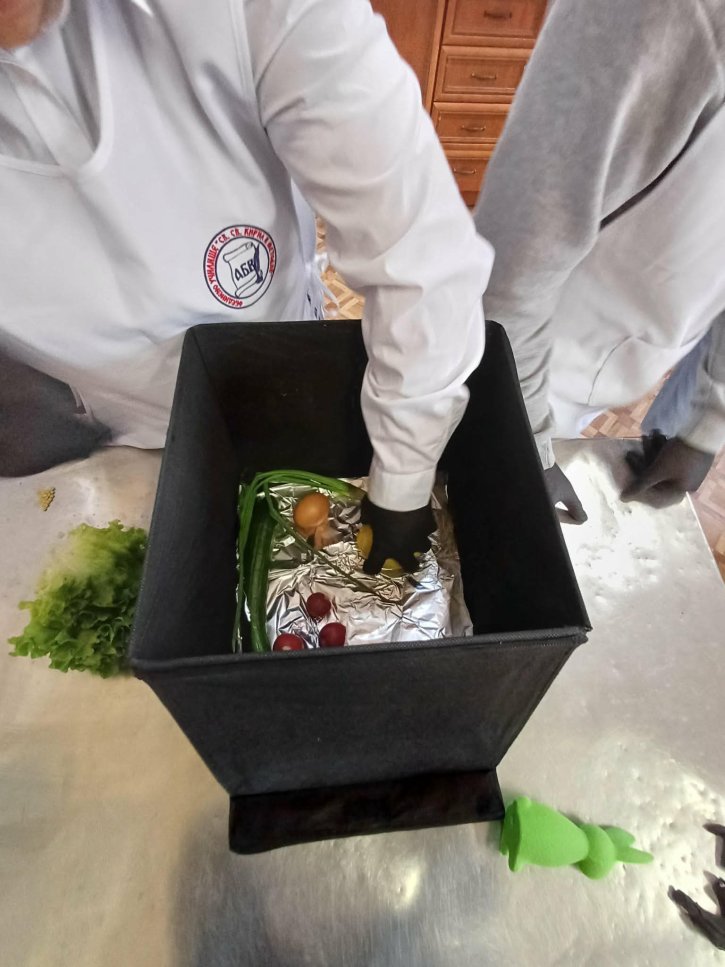 Празнична инициатива с великденски игри, викторина и кулинарно състезание.