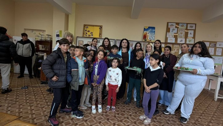 Празнична инициатива с великденски игри, викторина и кулинарно състезание.