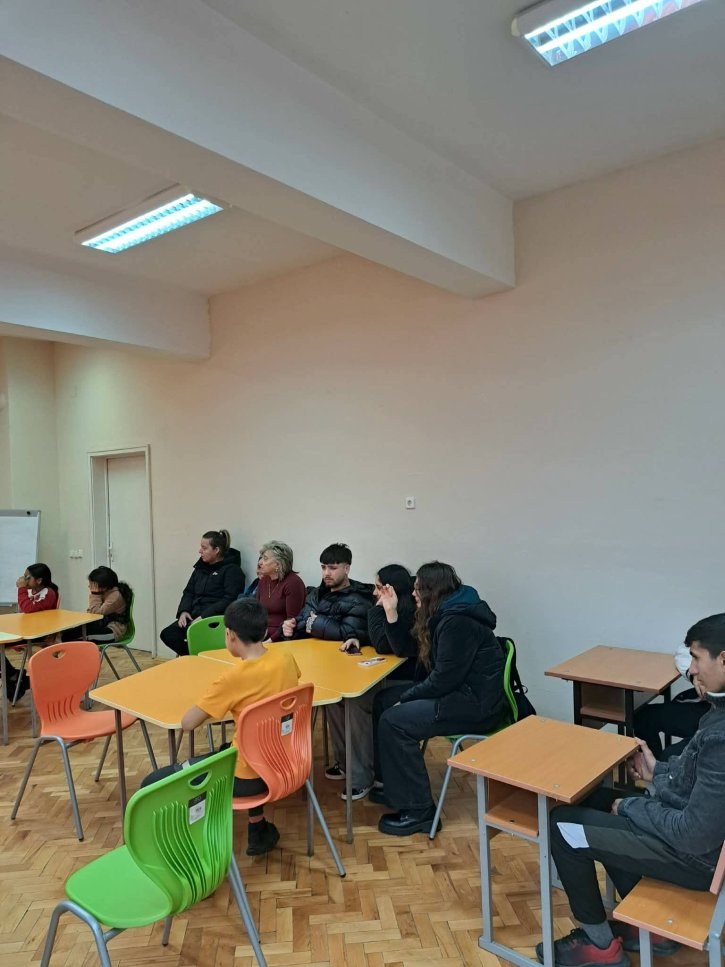 Интердисциплинарен урок в 4. и 10. клас по повод „Походът на книгата“.