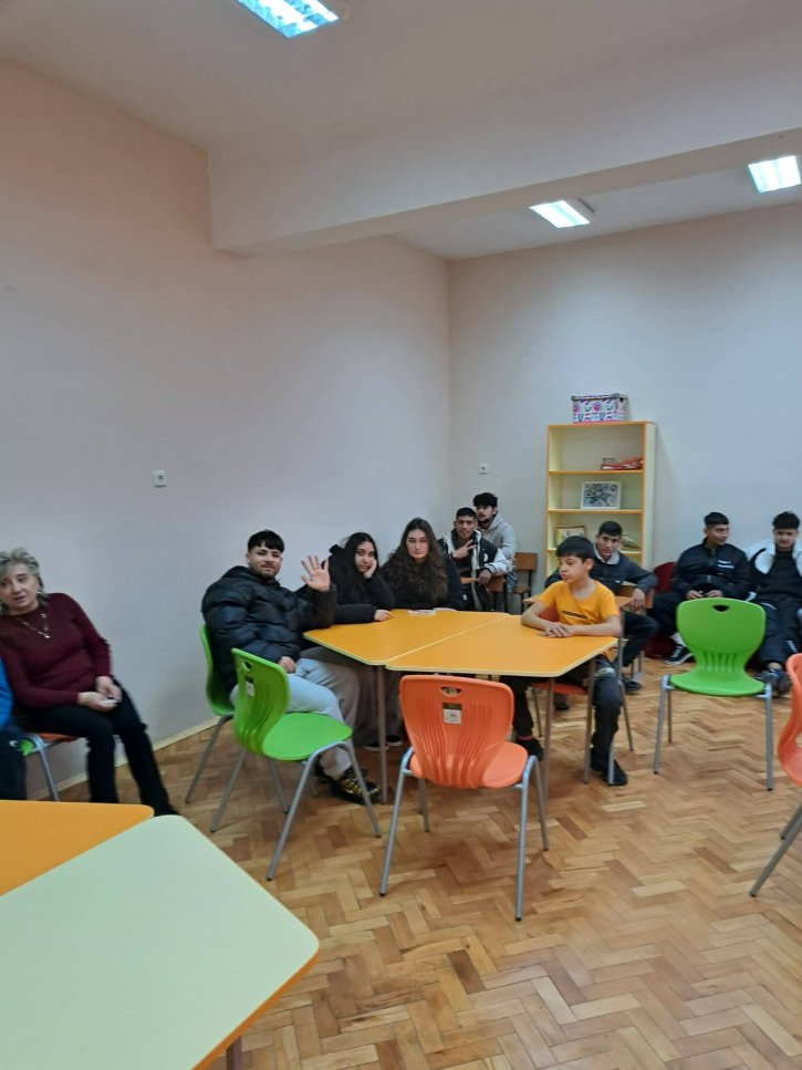 Интердисциплинарен урок в 4. и 10. клас по повод „Походът на книгата“.