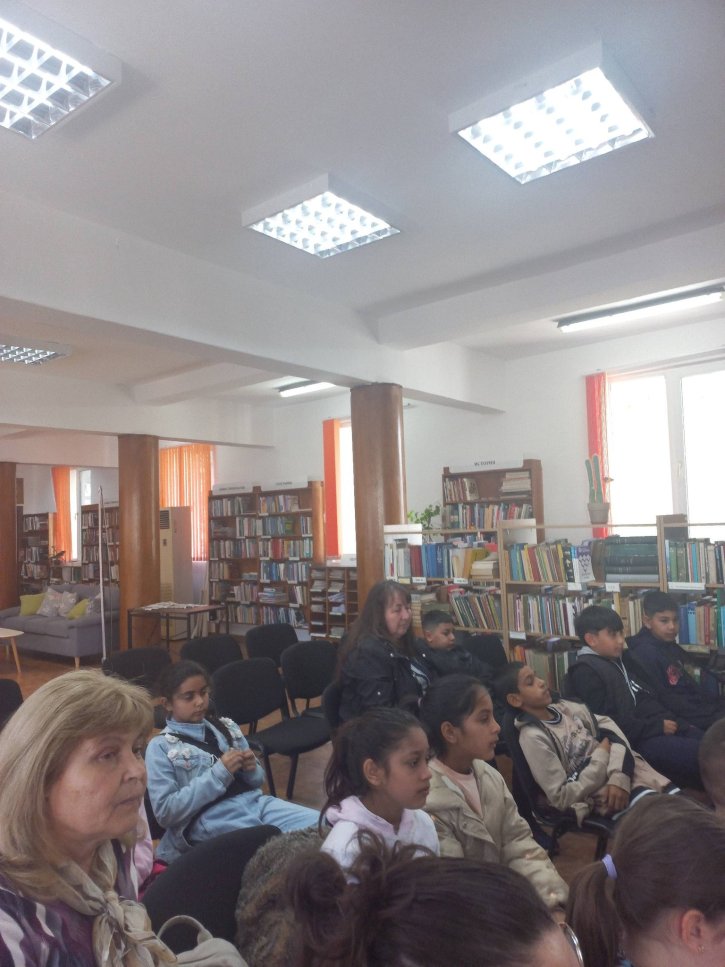 Среща с детския писател Гочо Гочев в Градска библиотека „Пеньо Пенев“