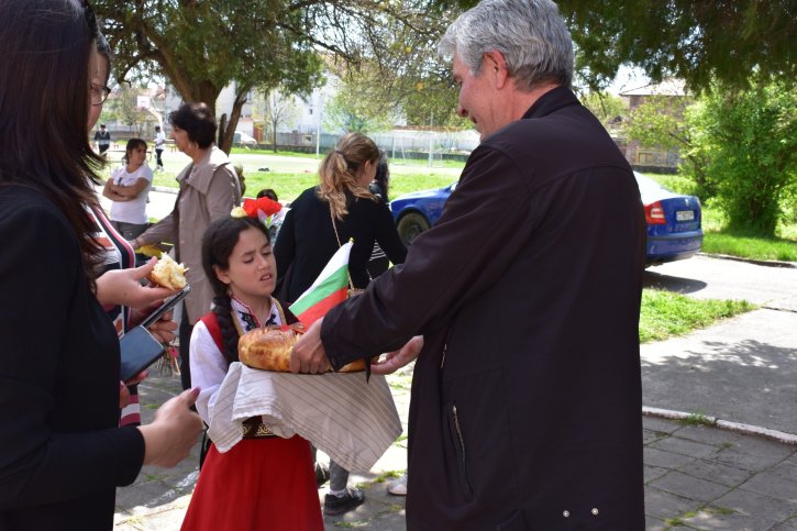 Тържество по повод 150 години от Априлското въстание с участието на НД „Традиция“