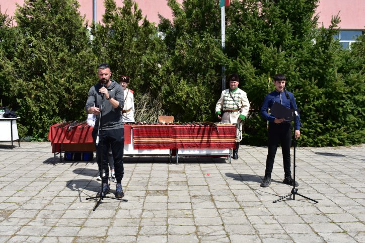 Тържество по повод 150 години от Априлското въстание с участието на НД „Традиция“