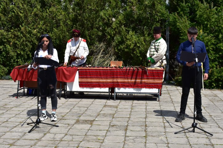Тържество по повод 150 години от Априлското въстание с участието на НД „Традиция“