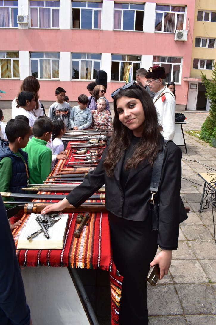 Тържество по повод 150 години от Априлското въстание с участието на НД „Традиция“