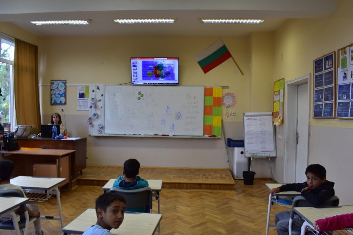 Начален етап посрещна родители и гости в Деня на отворените врати.