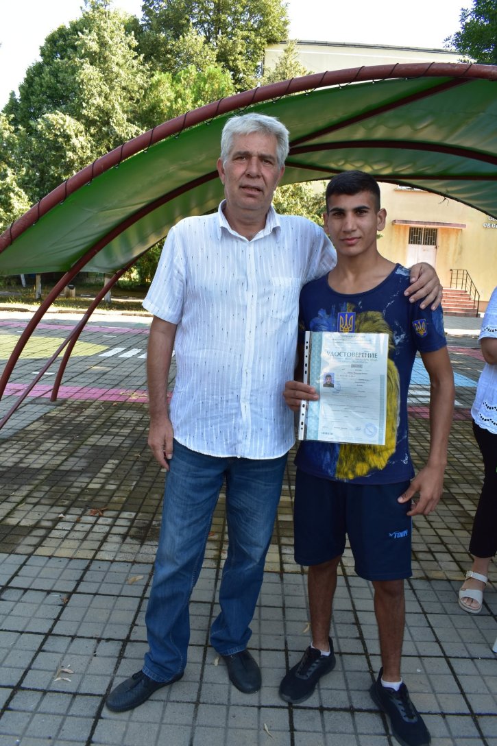 С поглед към бъдещето – 10. клас отпразнува своето успешно завършване