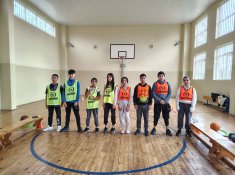 Открит урок на тема „Смятам и спортувам“