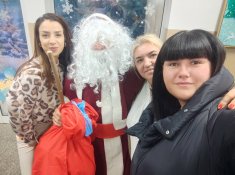 Коледно тържество в начален етап