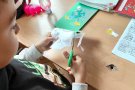Първокласници отбелязаха Деня на Земята с творчество и грижа за природата.