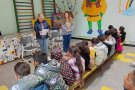 Гости от Градска библиотека „Пеньо Пенев“ гостуваха на учениците от начален етап.