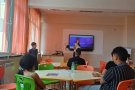 Петокласници отбелязаха Деня на Ботев с открит урок по история.