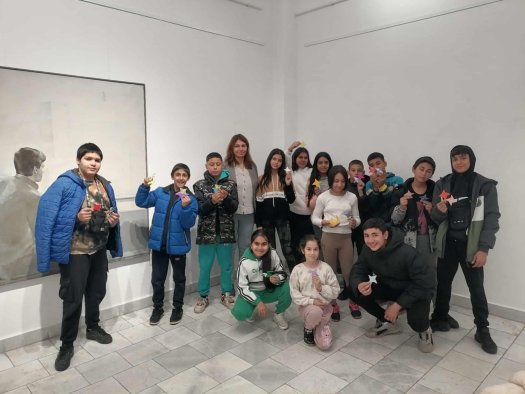 Посещение на ученици от 5., 6. и 7. клас в художествена галерия „Петко Чурчулиев“