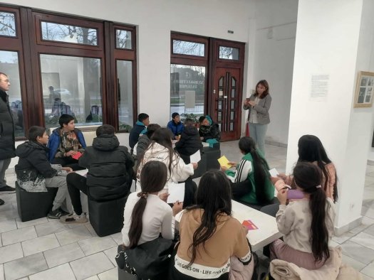 Посещение на ученици от 5., 6. и 7. клас в художествена галерия „Петко Чурчулиев“