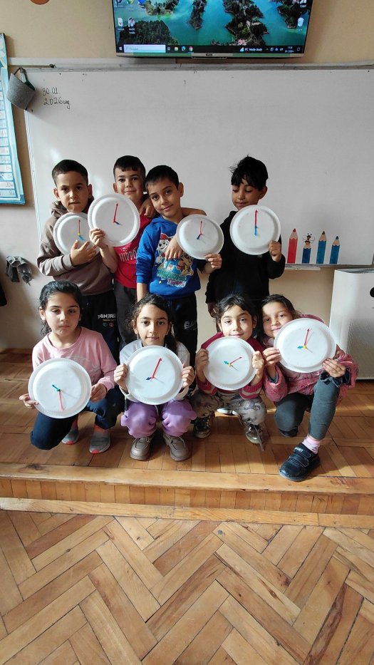 Първокласниците и часовника