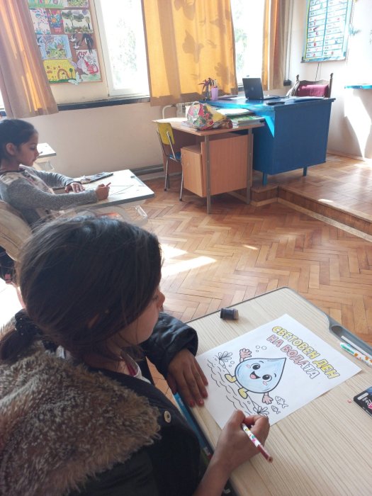 С грижа за природата ученици от 3. клас отбелязаха Деня на водата.