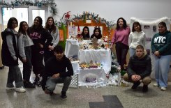 Коледна украса в ОбУ „Св. св. Кирил и Методий“, гр. Димитровград