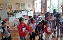 Музикална пауза във 2. клас