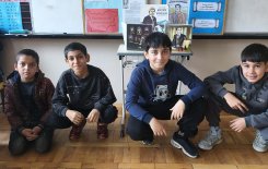 Учениците от ЦДО 4. клас изработиха табло за деня на Левски