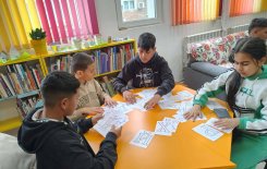 Ученици от 5. клас посетиха Градска библиотека „Пеньо Пенев“ в рамките на Националния маратон на четенето.